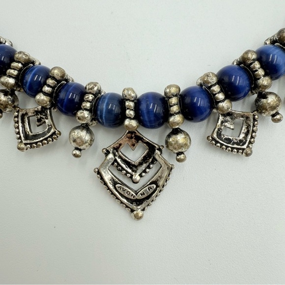 Avon Blue Glass Cat's Eye Silvertone
Beaded Choker Necklace - Picture 5 of 8